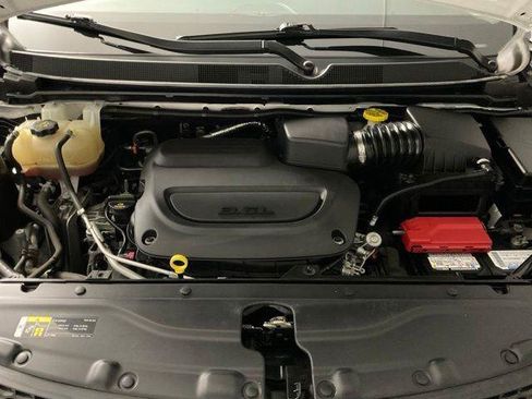 Used 2020 Chrysler Pacifica Limited FWD image 20