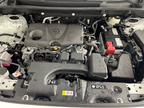 Used 2025 Toyota RAV4 XLE image 19