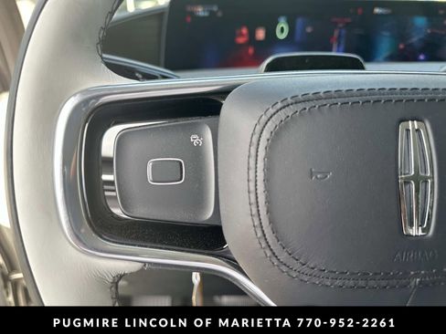 New 2026 Lincoln Navigator Black Label AWD/4WD image 18