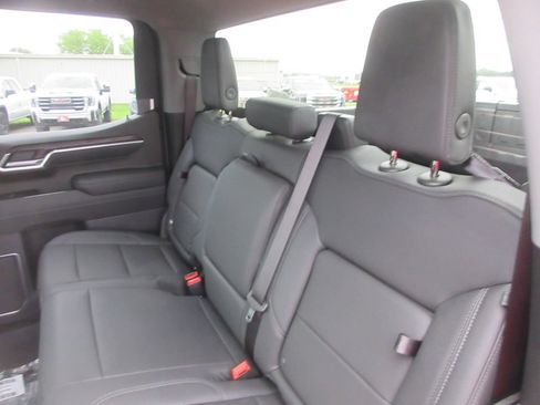 New 2026 GMC Sierra 1500 SLT w/ SLT Premium Package AWD/4WD image 16