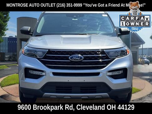 Used 2020 Ford Explorer XLT w/ Equipment Group 202A AWD/4WD image 11