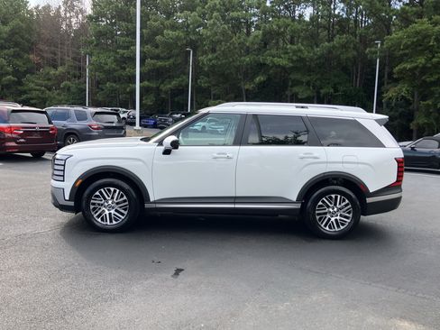 Used 2026 Hyundai Palisade SEL FWD image 7