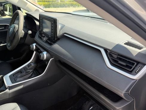 Certified 2021 Toyota RAV4 XLE FWD image 19