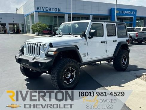 Used 2018 Jeep Wrangler Unlimited Sport AWD/4WD image 1