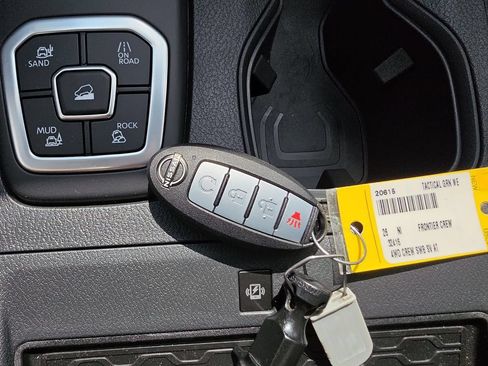 New 2026 Nissan Frontier PRO-4X w/ Pro-4x Convenience Package AWD/4WD image 29