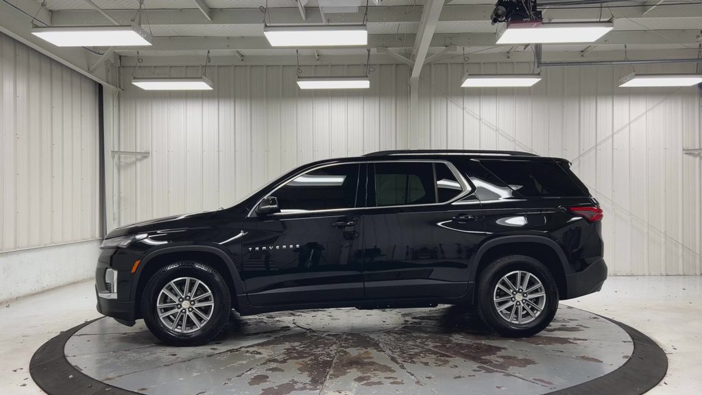 Used 2022 Chevrolet Traverse LT FWD image 5