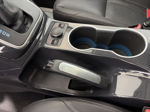 Used 2013 Ford Escape Titanium w/ Parking Technology Pkg FWD image 24