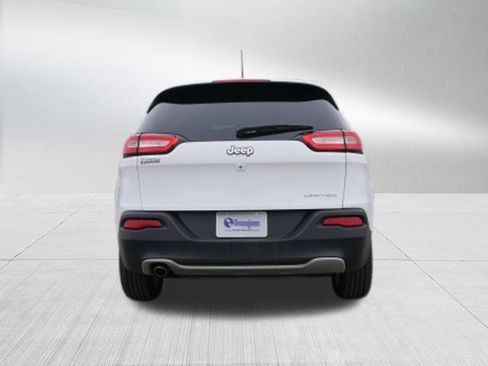 Used 2014 Jeep Cherokee Limited image 4