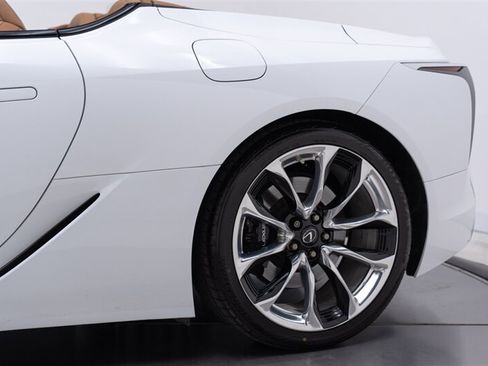 Used 2022 Lexus LC 500 Convertible w/ Touring Package RWD image 27