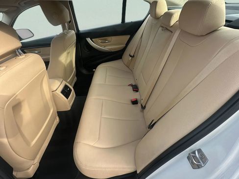 Used 2018 BMW 320i Sedan image 18