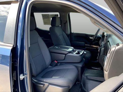 Used 2020 Chevrolet Silverado 1500 RST w/ Texas Edition AWD/4WD image 9