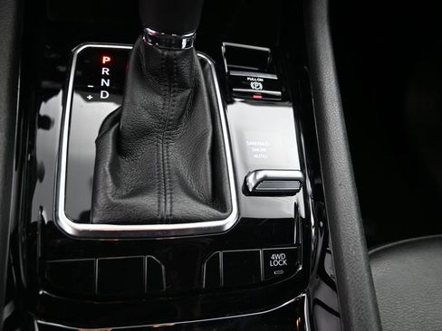 Used 2024 Jeep Compass Limited image 20