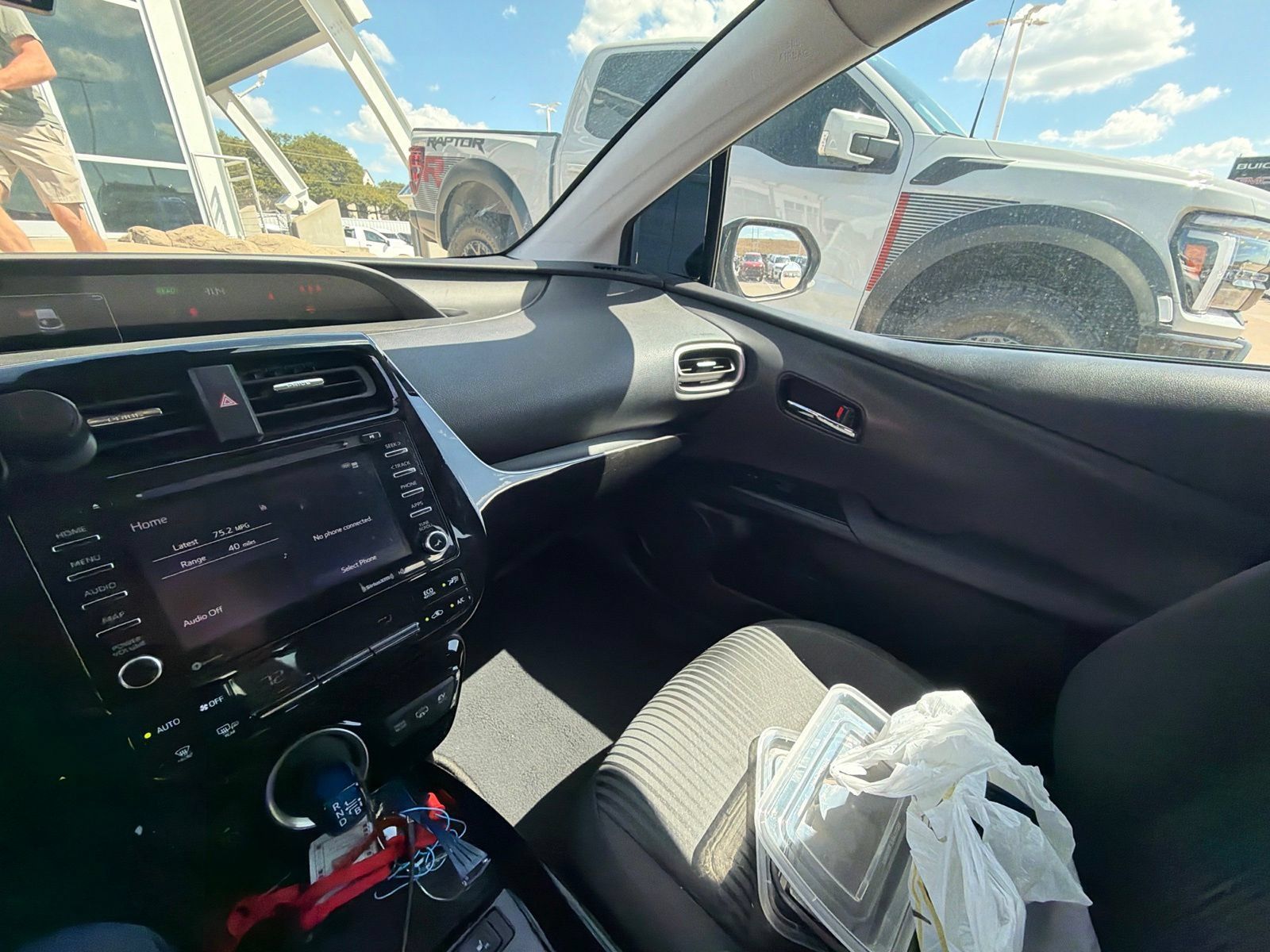 Used 2021 Toyota Prius Prime LE FWD image 19