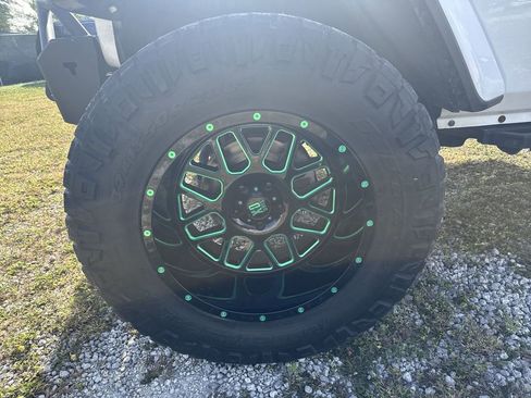 Used 2020 Jeep Gladiator Rubicon image 18