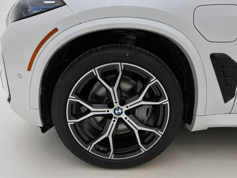 New 2026 BMW X5 xDrive50e w/ M Sport Package image 15