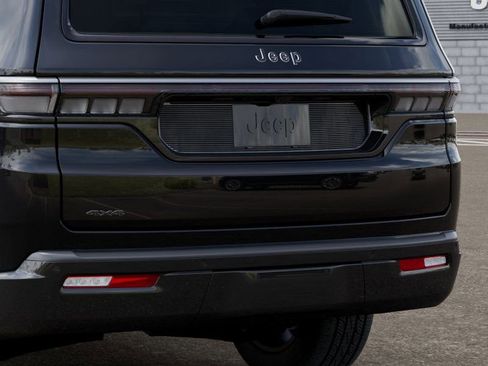 New 2026 Jeep Grand Wagoneer 4WD image 20