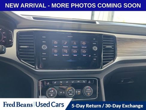 Used 2023 Volkswagen Atlas Cross Sport SE w/ Panoramic Sunroof Package AWD/4WD image 12