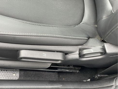 Used 2023 MINI Cooper 2-Door Hardtop image 20