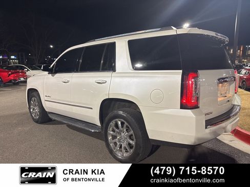 Used 2016 GMC Yukon Denali image 3