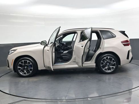 Used 2026 BMW X3 xDrive30i w/ Premium Package AWD/4WD image 35