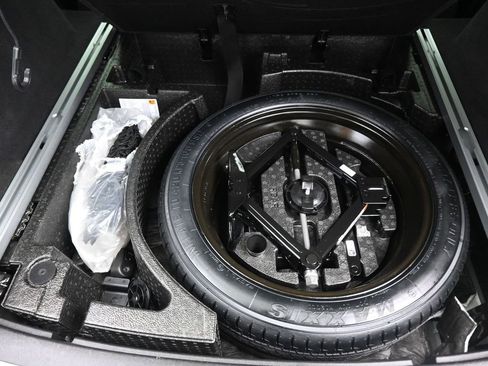 Used 2025 Cadillac XT5 Premium Luxury image 54