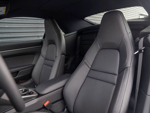 New 2026 Porsche 911 Carrera 4S image 5
