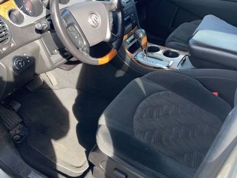 Used 2008 Buick Enclave CX image 5