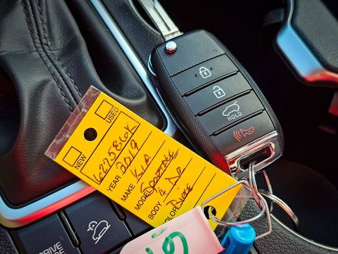 Used 2019 Kia Sportage LX image 41
