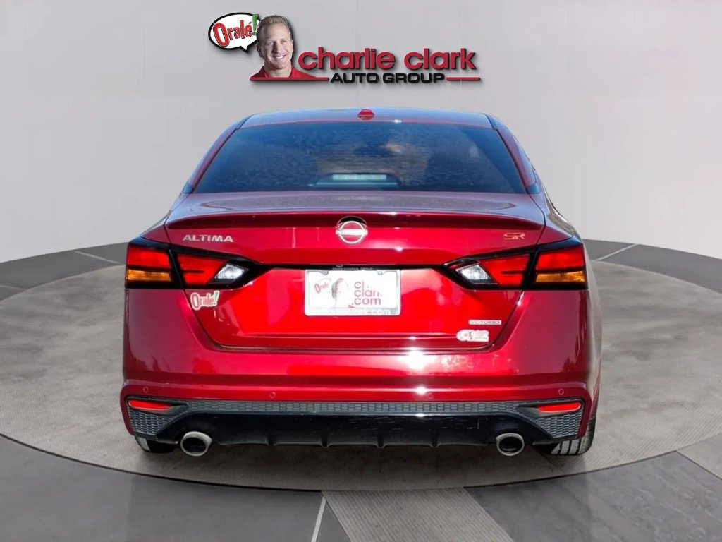 Used 2024 Nissan Altima 2.0 SR FWD image 4