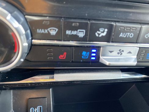 Used 2023 Ford F150 Lariat image 23