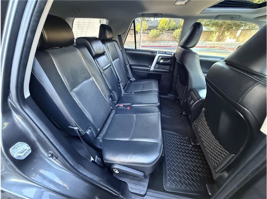 Used 2014 Toyota 4Runner Limited AWD/4WD image 20