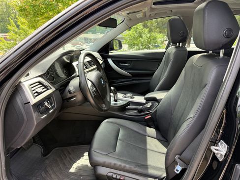 Used 2016 BMW 320i Sedan RWD image 32