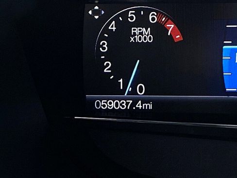 Certified 2018 Ford Explorer XLT w/ Equipment Group 202A image 18