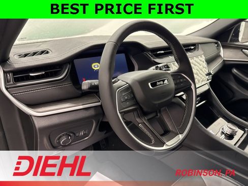 New 2026 Jeep Grand Cherokee Altitude image 21