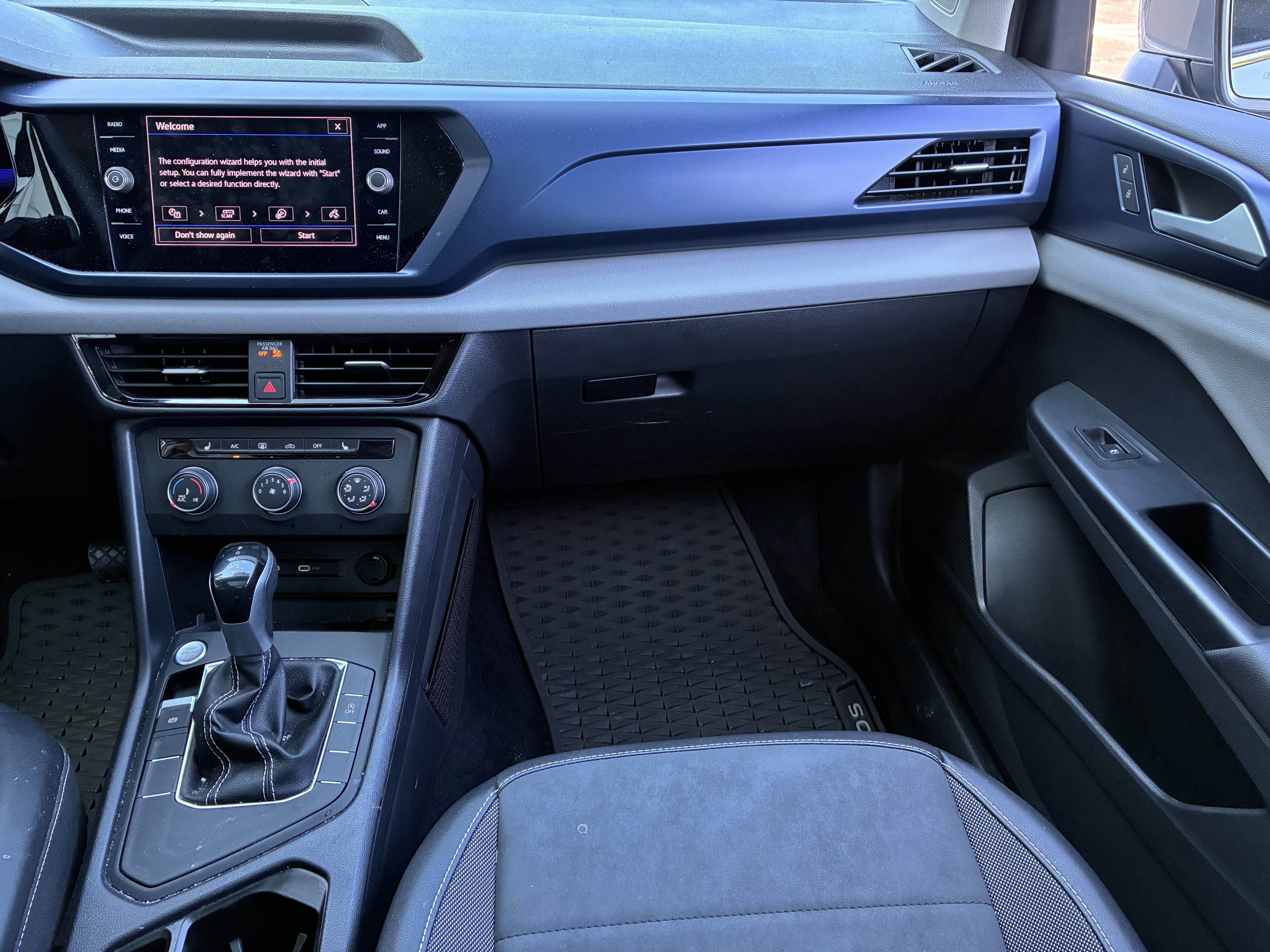 Certified 2022 Volkswagen Taos SE w/ Panoramic Sunroof Package FWD image 20