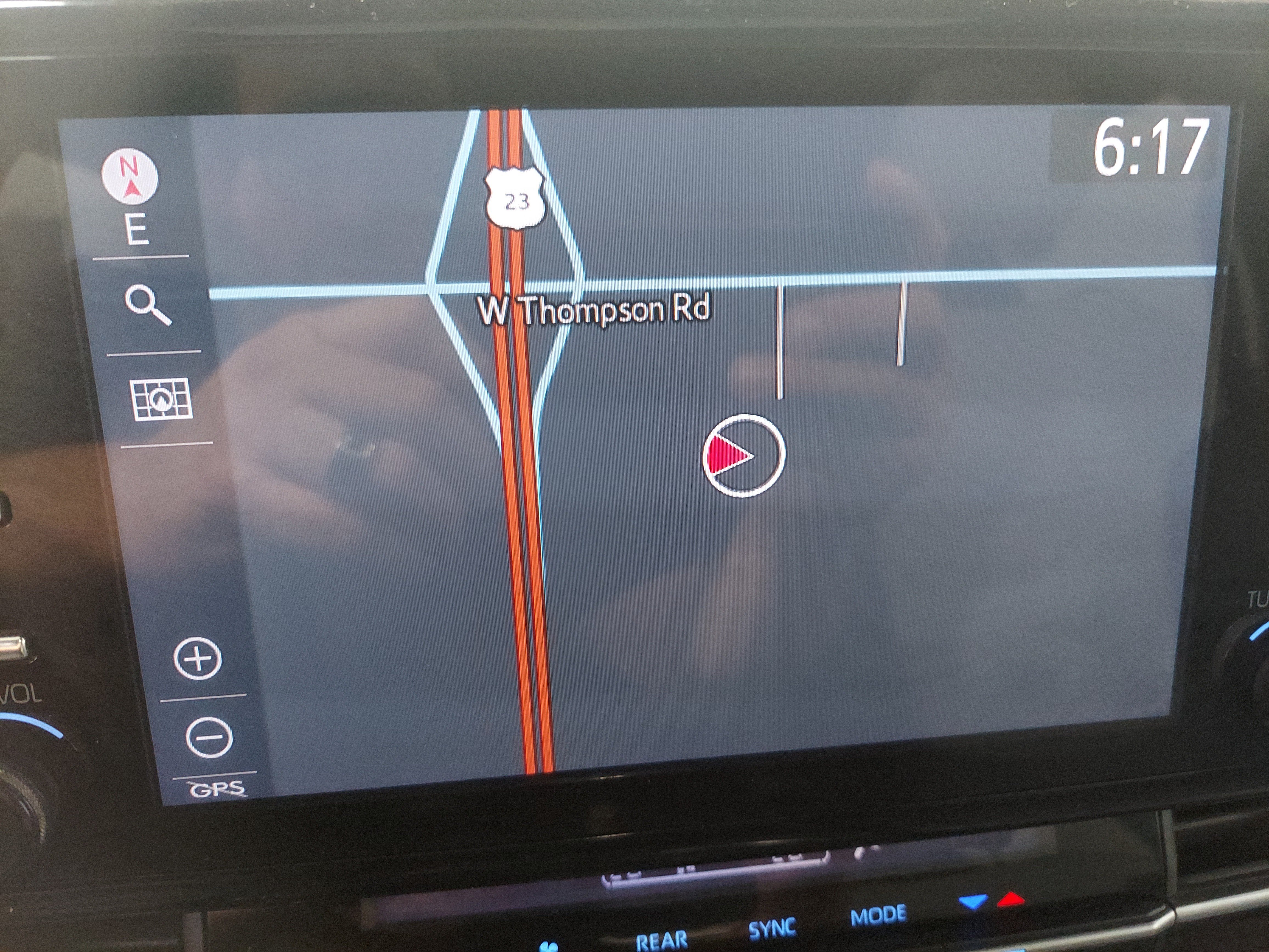 Used 2021 Toyota Sienna XSE FWD image 9