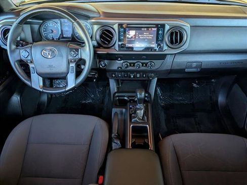 Used 2019 Toyota Tacoma TRD Off-Road image 17