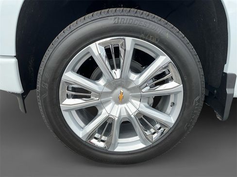 New 2026 Chevrolet Silverado 1500 High Country image 13
