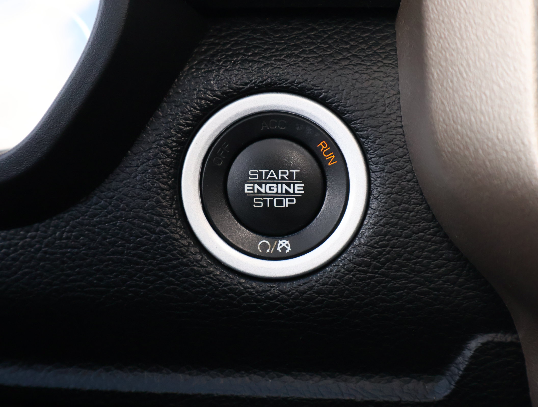 Used 2021 RAM 1500 Laramie AWD/4WD image 17