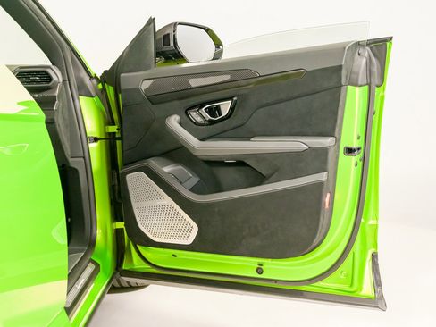 Used 2024 Lamborghini Urus Performante image 27