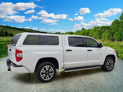 Used 2018 Toyota Tundra SR5 w/ TRD Sport Package RWD image 6
