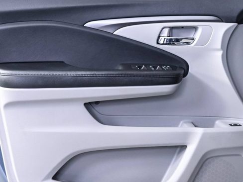 Used 2017 Honda Pilot EX-L image 7