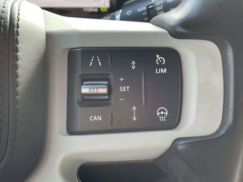 Used 2023 Land Rover Defender 130 X-Dynamic SE image 22