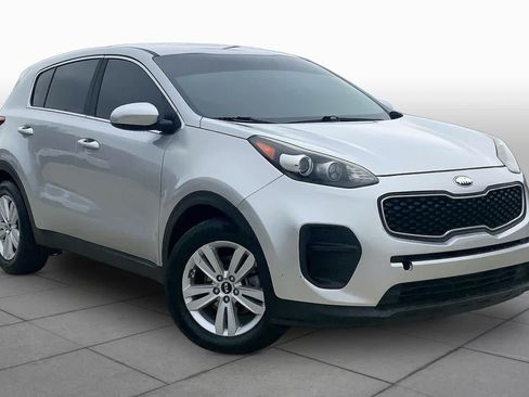 Used 2018 Kia Sportage LX FWD image 3