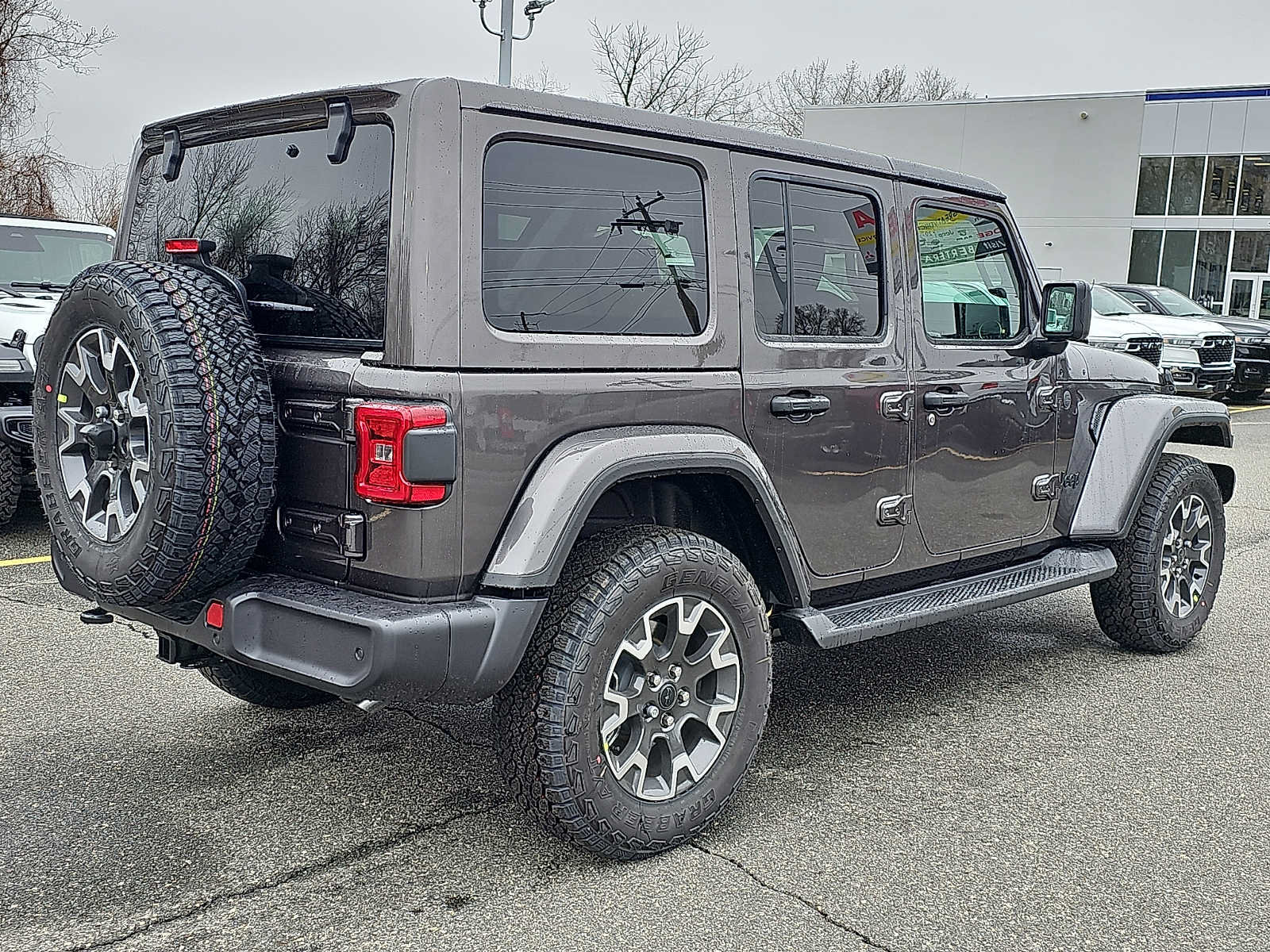 New 2026 Jeep Wrangler Unlimited Sahara AWD/4WD image 4
