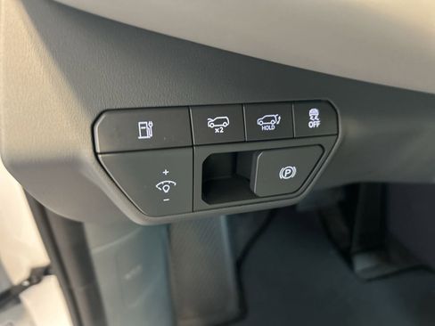 New 2026 Kia EV9 Wind image 26