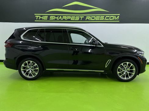 Used 2022 BMW X5 xDrive40i w/ Premium Package AWD/4WD image 11