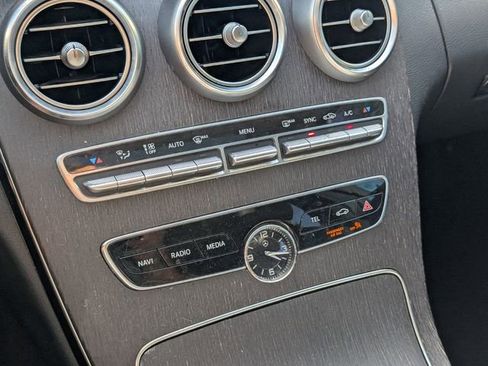 Used 2019 Mercedes-Benz C 300 Sedan image 25