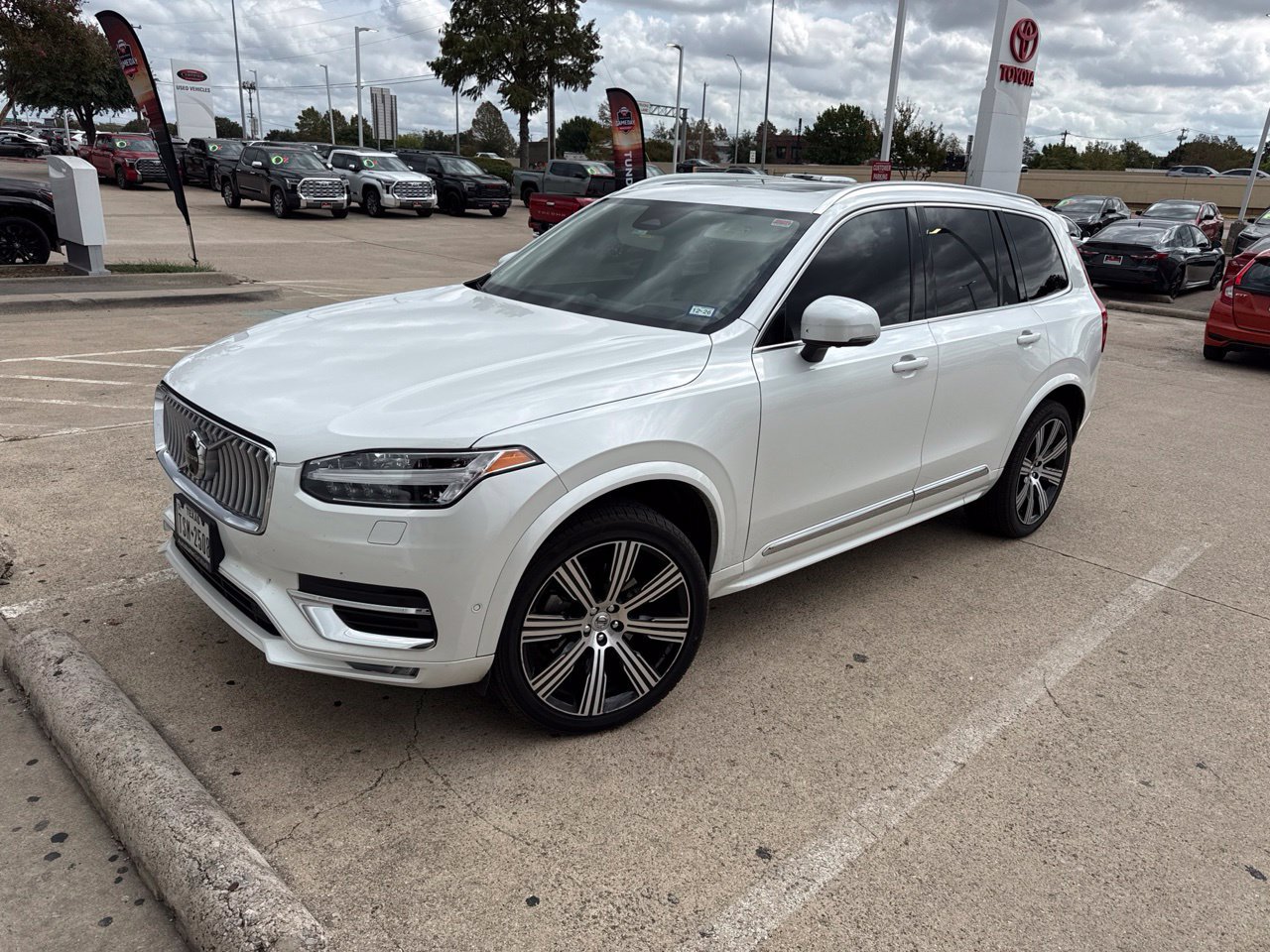 Used 2023 Volvo XC90 B6 Ultimate AWD/4WD image 1