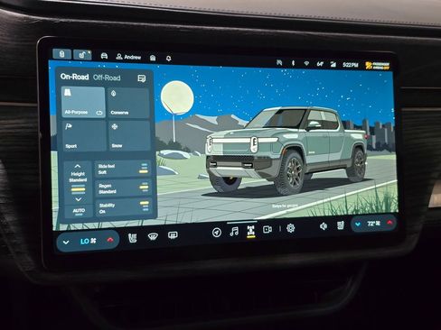 Used 2022 Rivian R1T Launch Edition image 16